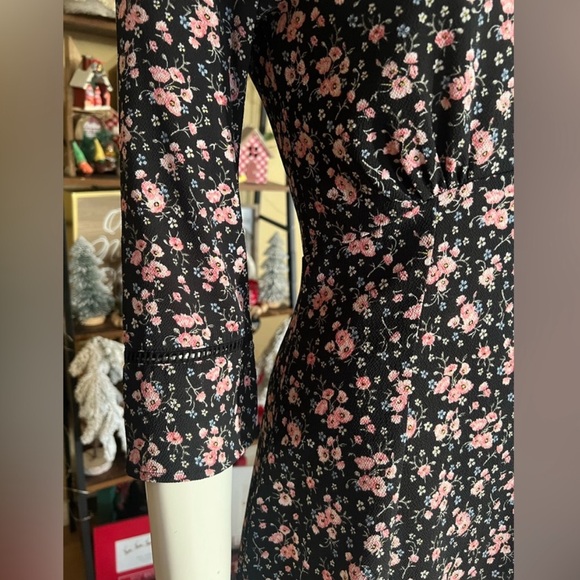 H&M Divided Floral Quarter Sleeve Mini Dress Size 4 💖 - Picture 10 of 12